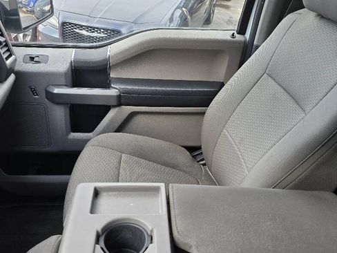 Used 2017 Ford F150 XLT AWD/4WD image 19