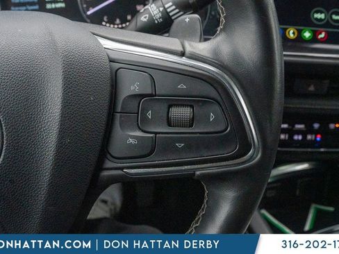 Used 2023 Buick Envision Essence image 13