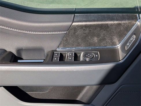 Used 2022 Ford F150 XLT w/ Equipment Group 302A High image 25