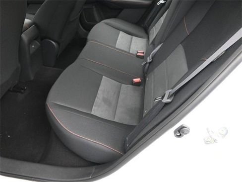 New 2025 Nissan Sentra SR image 10