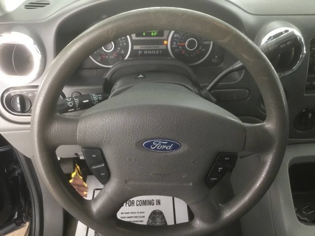 Used 2005 Ford Expedition XLT AWD/4WD image 28