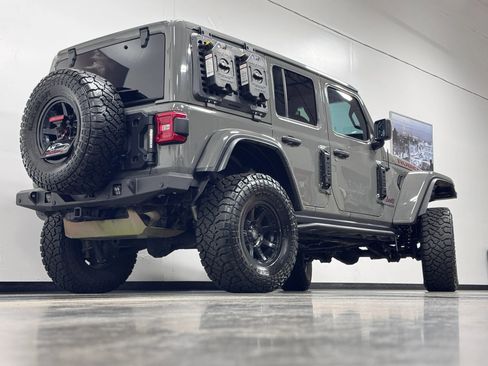 Used 2021 Jeep Wrangler Unlimited Rubicon AWD/4WD image 4