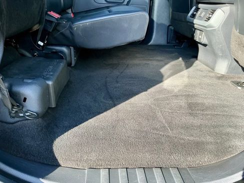 Used 2021 Ford F150 Lariat w/ Max Trailer Tow Package image 24