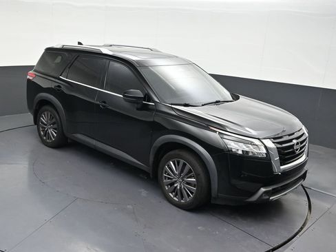 Used 2022 Nissan Pathfinder SL w/ SL Premium Package FWD image 23