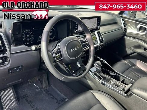 Used 2023 Kia Sorento SX AWD/4WD image 16