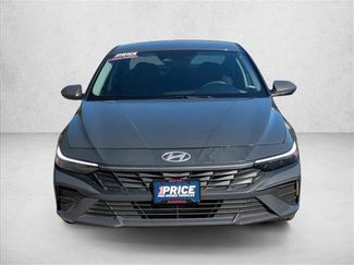 Used 2024 Hyundai Elantra SEL video 2