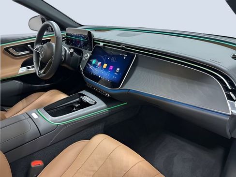 Used 2026 Mercedes-Benz E 450 4MATIC Sedan image 12