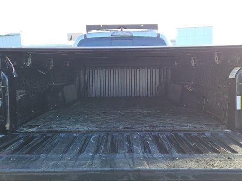 Used 2019 Toyota Tacoma SR5 image 10