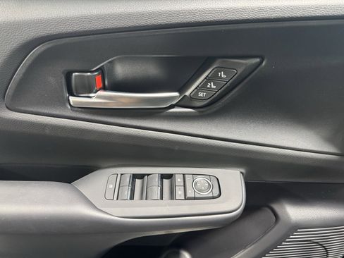 New 2025 Toyota Prius Plug-In Hybrid w/ Limited Premium Package image 18