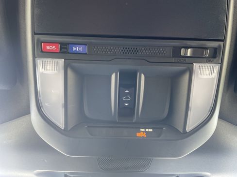 Certified 2025 Subaru Forester Touring image 31