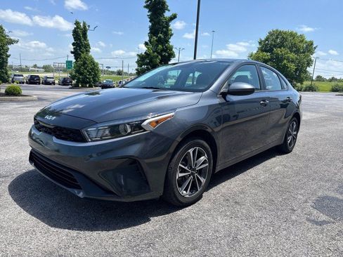 Used 2024 Kia Forte LXS FWD image 15
