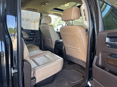 Used 2018 GMC Sierra 2500 Denali w/ Duramax Plus Package AWD/4WD image 7