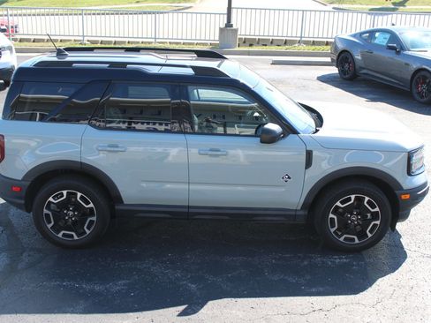 Used 2021 Ford Bronco Sport Outer Banks w/ Outer Banks Package AWD/4WD image 8