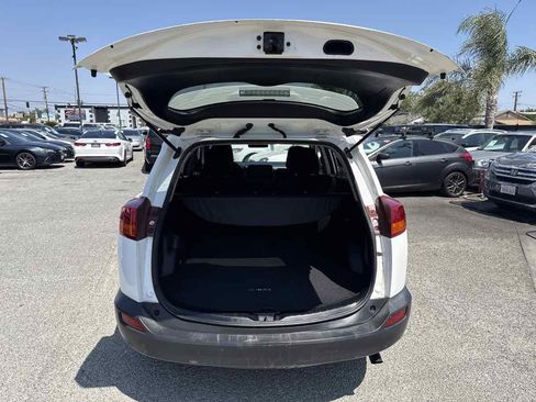 Used 2014 Toyota RAV4 XLE FWD image 12