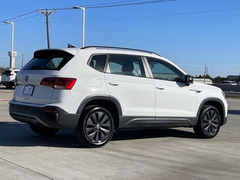 Used 2022 Volkswagen Taos S image 8