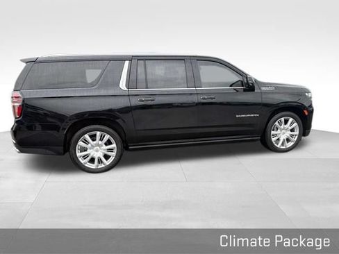 Used 2022 Chevrolet Suburban High Country AWD/4WD image 14