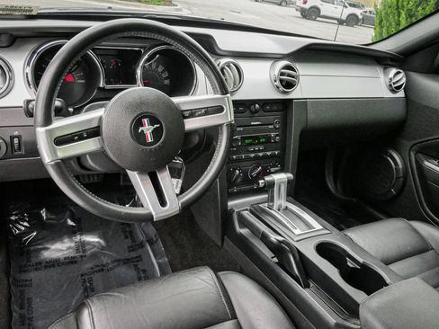 Used 2006 Ford Mustang GT Premium RWD image 26