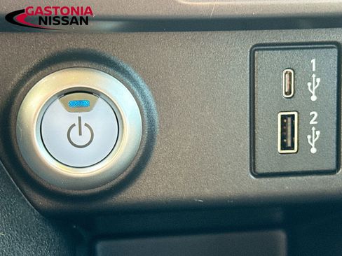 Used 2023 Nissan Leaf S image 25