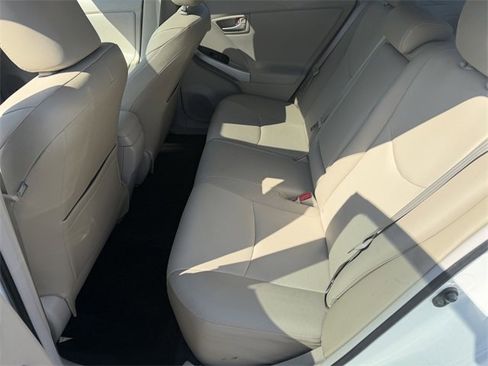 Used 2015 Toyota Prius Four w/ Deluxe Solar Roof Package image 23