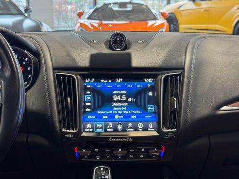 Used 2019 Maserati Levante image 36