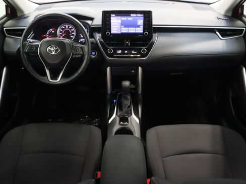 Certified 2022 Toyota Corolla Cross LE FWD image 28