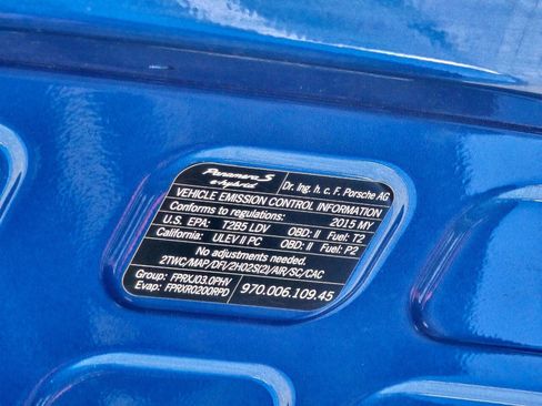 Used 2015 Porsche Panamera S image 56