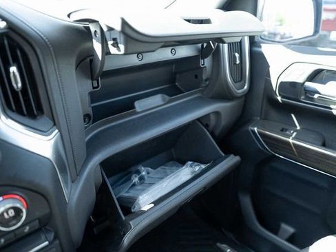 Used 2021 Chevrolet Silverado 1500 LT Trail Boss image 18