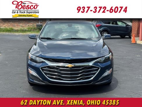 Used 2020 Chevrolet Malibu LT FWD image 2