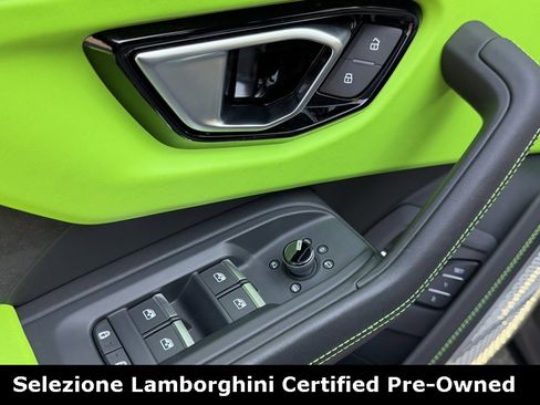 Used 2021 Lamborghini Urus image 24