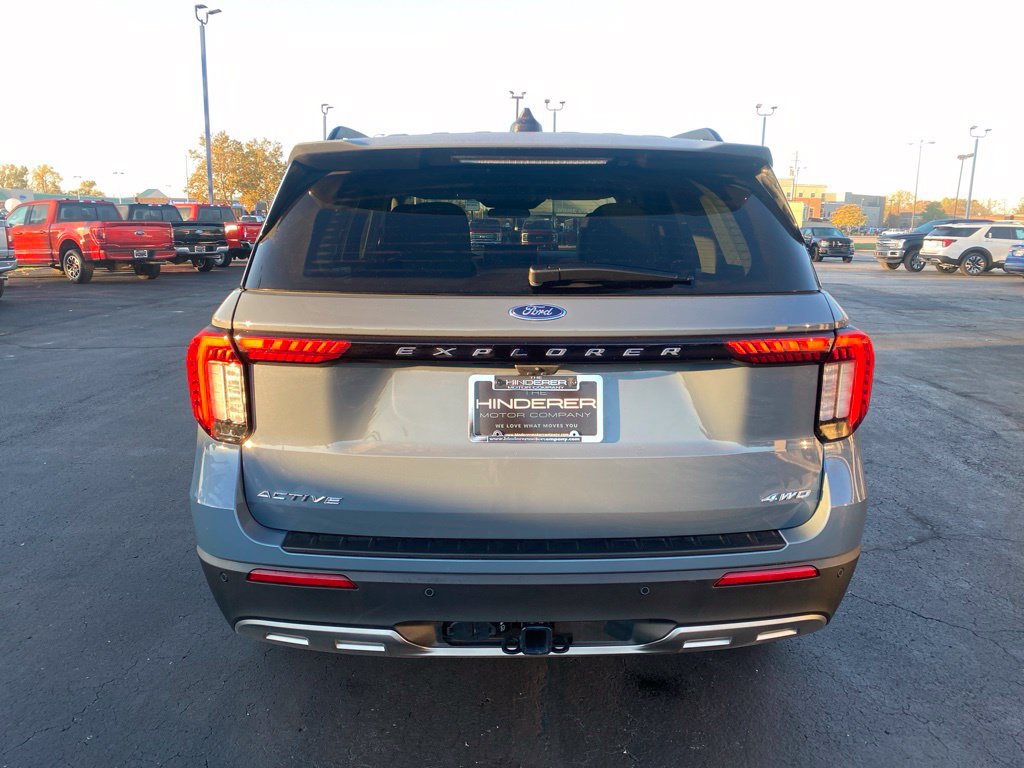 Certified 2026 Ford Explorer Active w/ Active Comfort Package AWD/4WD image 5