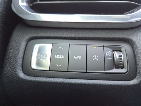 New 2026 GMC Acadia Elevation w/ Black Edition AWD/4WD image 6