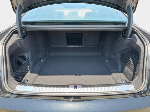 New 2025 Audi A8 L 3.0T image 7