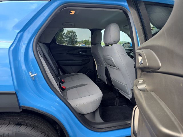 Used 2024 Chevrolet TrailBlazer LT w/ LT Cold Weather Package AWD/4WD image 15