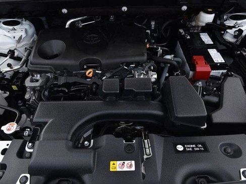 Used 2024 Toyota RAV4 LE image 22