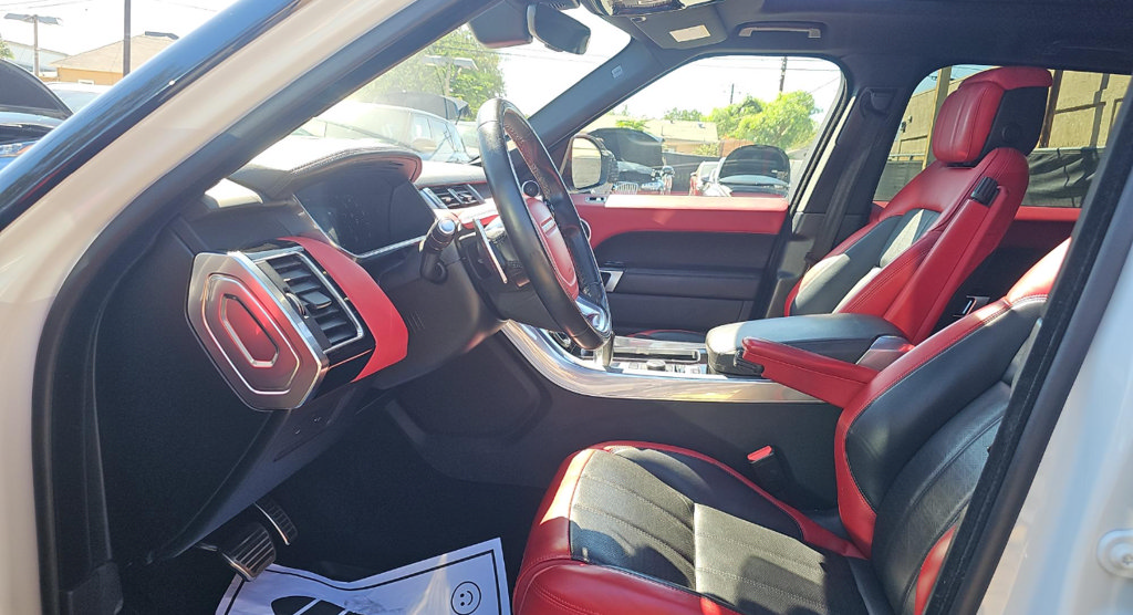 Used 2019 Land Rover Range Rover Sport HSE Dynamic AWD/4WD image 3