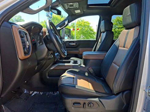 Certified 2023 Chevrolet Silverado 3500 High Country w/ Safety Package II AWD/4WD image 13