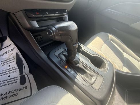 Certified 2019 Chevrolet Colorado W/T w/ Custom Special Edition image 21