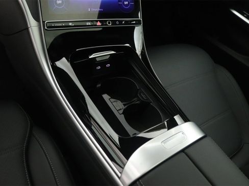 New 2026 Mercedes-Benz C 300 Sedan image 7