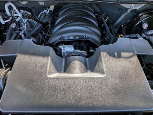 Used 2019 GMC Yukon SLE w/ SLE Value Package image 32