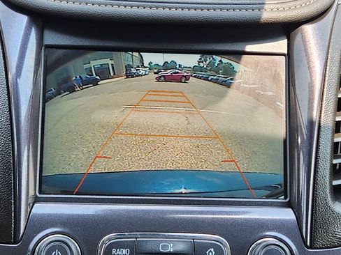 Used 2017 Chevrolet Impala Premier w/ Enhanced Convenience Package FWD image 19