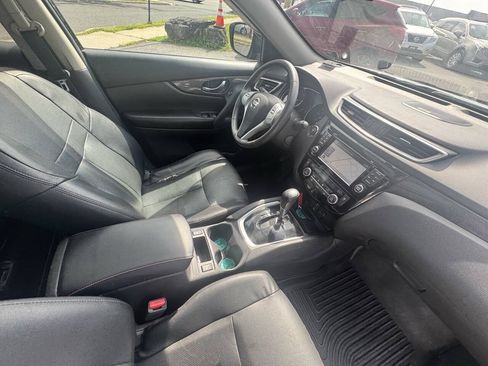Used 2015 Nissan Rogue SL w/ SL Premium Package AWD/4WD image 29