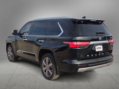 Certified 2023 Toyota Sequoia Capstone AWD/4WD image 6