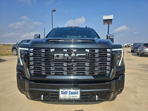 Used 2026 GMC Sierra 2500 Denali Ultimate image 3
