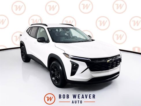 New 2026 Chevrolet Trax LT w/ Driver Confidence Package FWD image 1