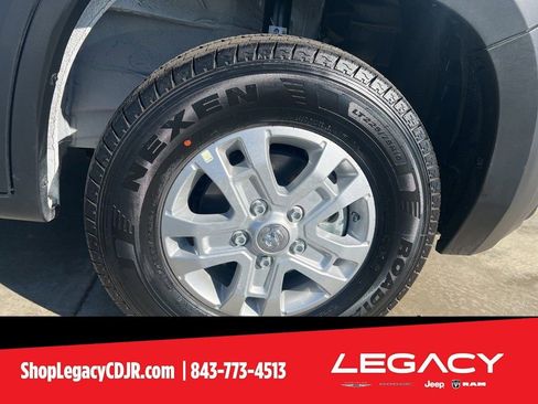 New 2025 RAM ProMaster 1500 w/ Quick Order Package 22G SLT image 5