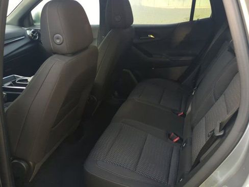 Used 2025 Chevrolet Equinox LT FWD image 13