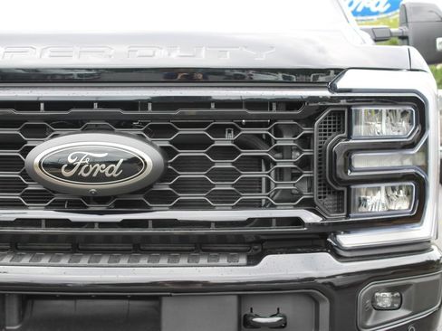 New 2026 Ford F350 Lariat w/ Black Appearance Package AWD/4WD image 24