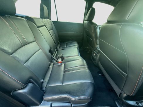 Certified 2022 Honda Pilot TrailSport image 29