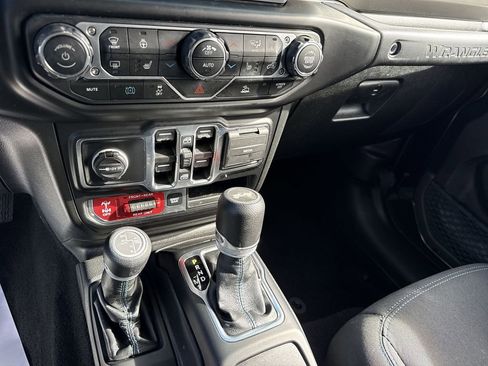 Used 2022 Jeep Wrangler Unlimited Rubicon 4xe w/ Cold Weather Group image 18