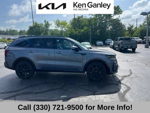 Used 2023 Kia Sorento SX FWD image 5